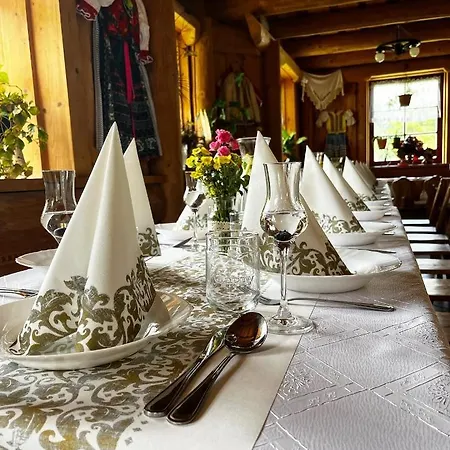 בית הארחה Dinda