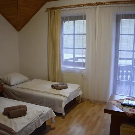 Penzión pre hostí Dinda 3*