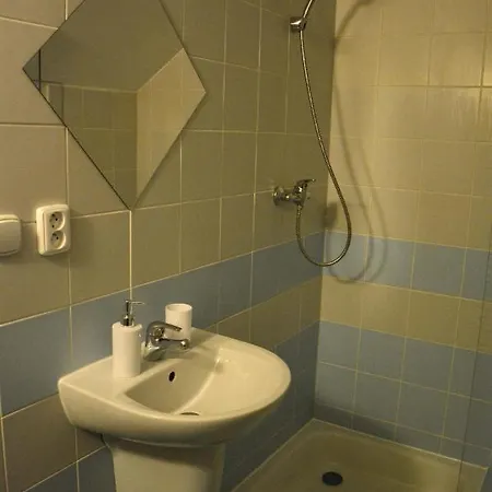 בית הארחה Dinda