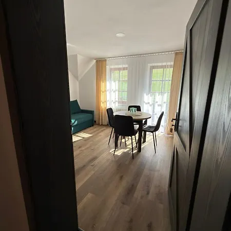 Dinda Penzión pre hostí